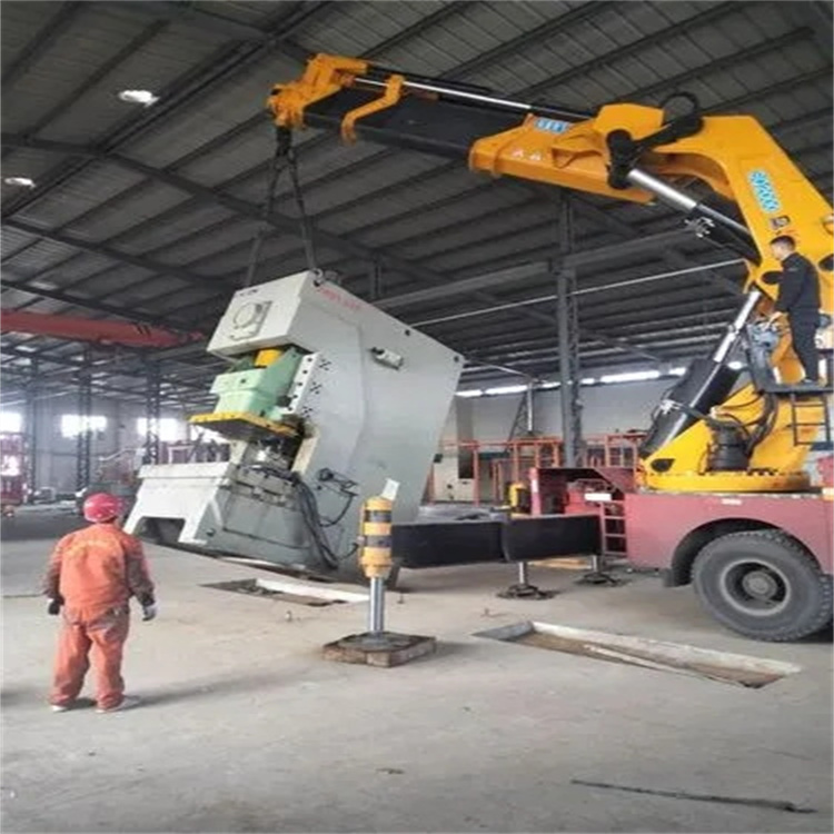 德阳80吨折臂吊车出租附近电话